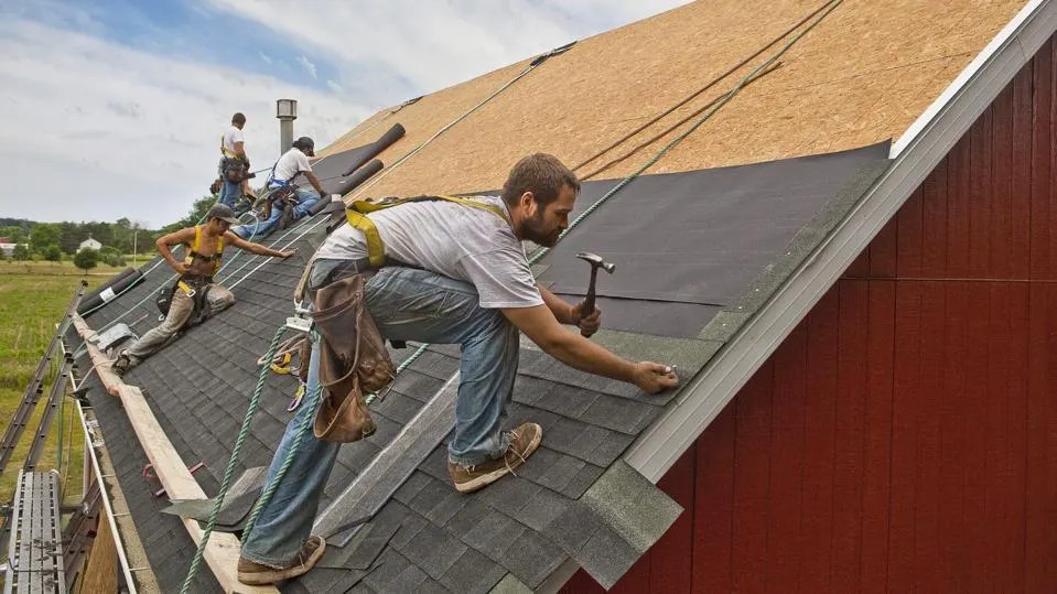 How Do I Find a Reliable Roofer in My Area?