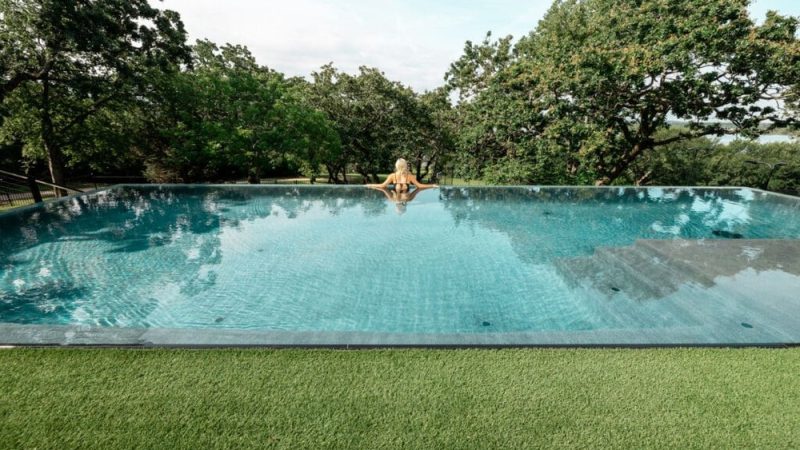Outdoor Living Pool Concepts for Ultimate Backyard Retreats
